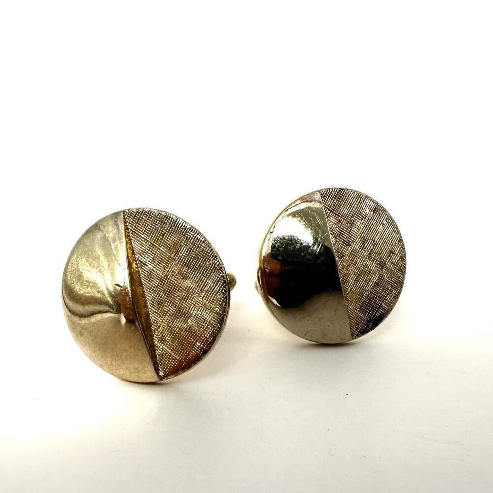 Shields gold tone circle vintage cufflinks